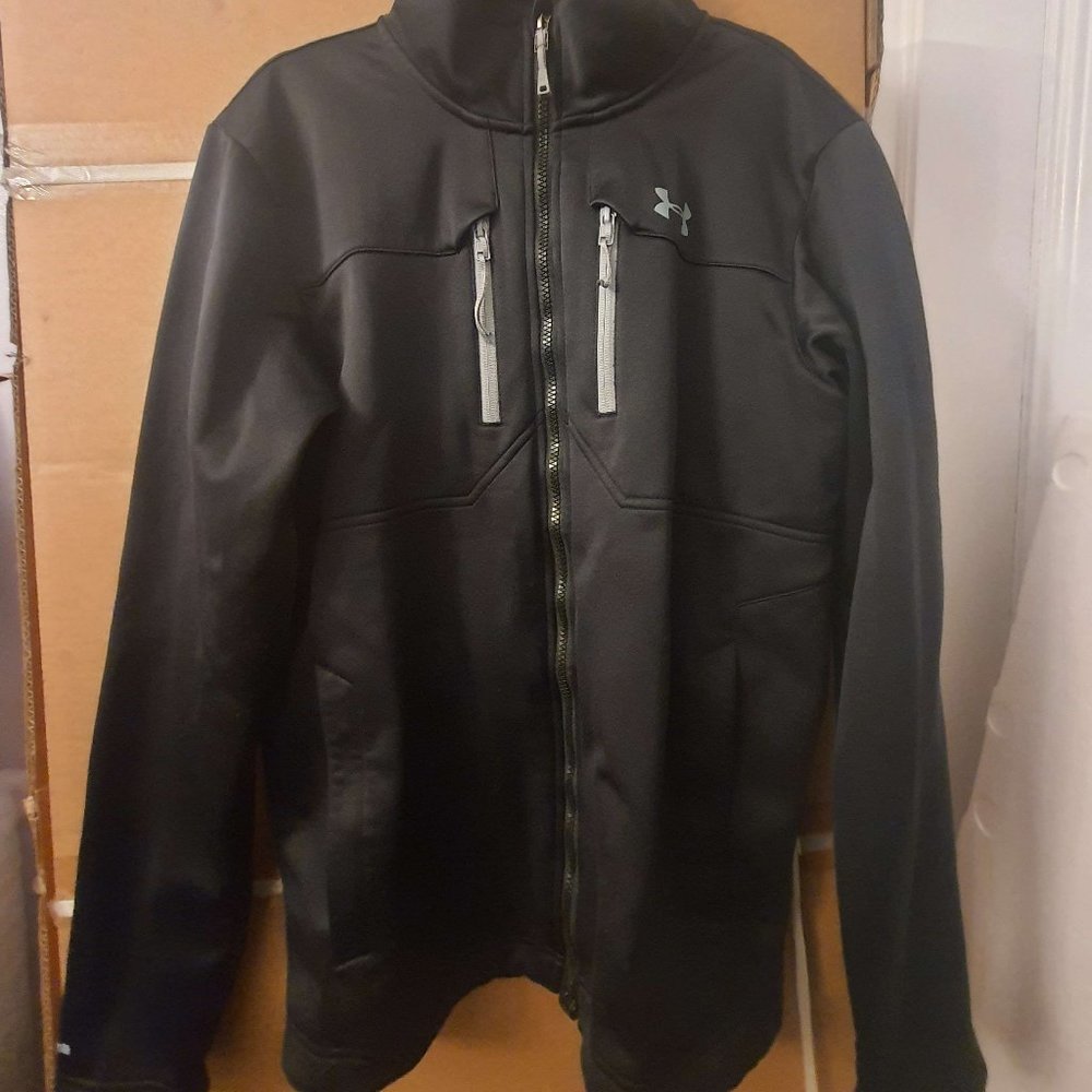 Under Armour Zip Up Men's Size Medium Great Pre Owned Condition